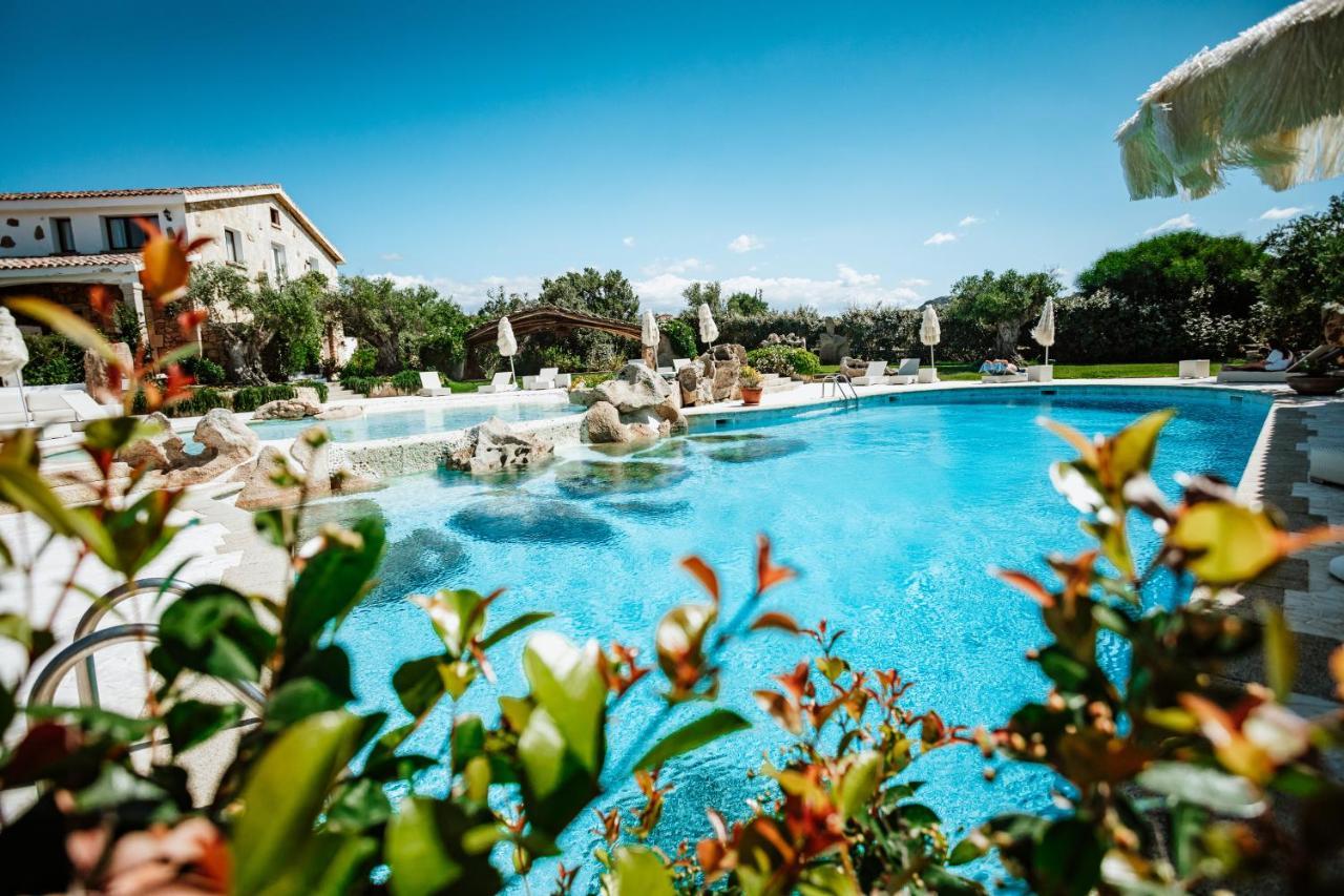 Hotel Pulicinu Baja Sardinia Esterno foto