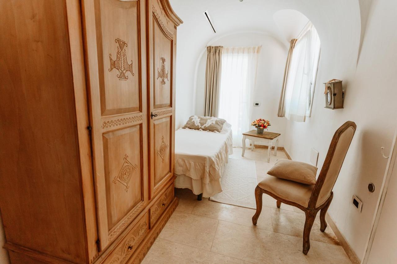 Hotel Pulicinu Baja Sardinia Esterno foto