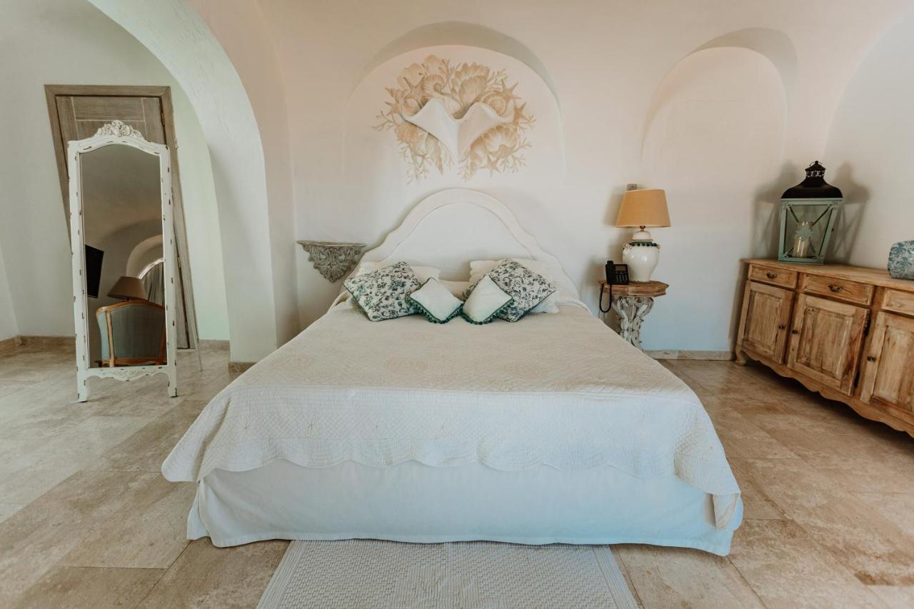 Hotel Pulicinu Baja Sardinia Esterno foto