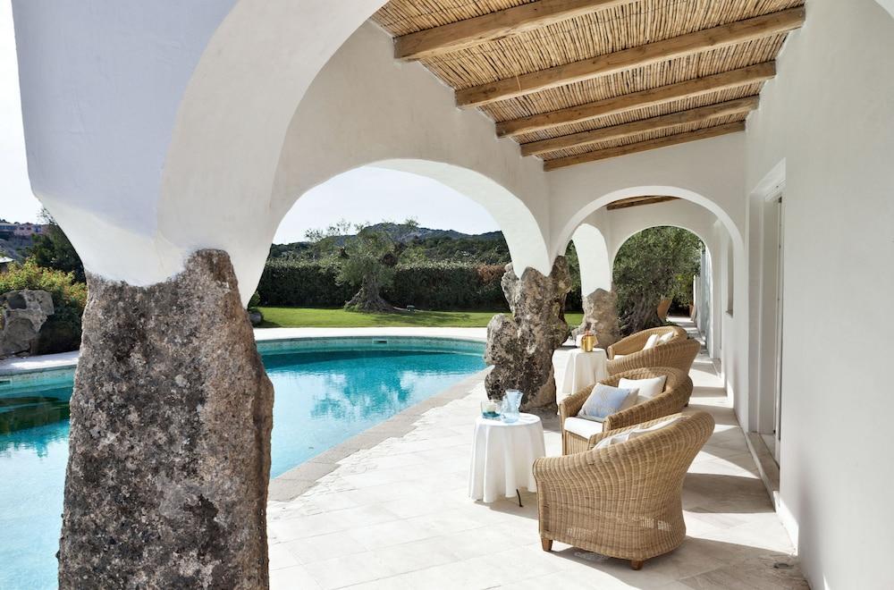 Hotel Pulicinu Baja Sardinia Esterno foto