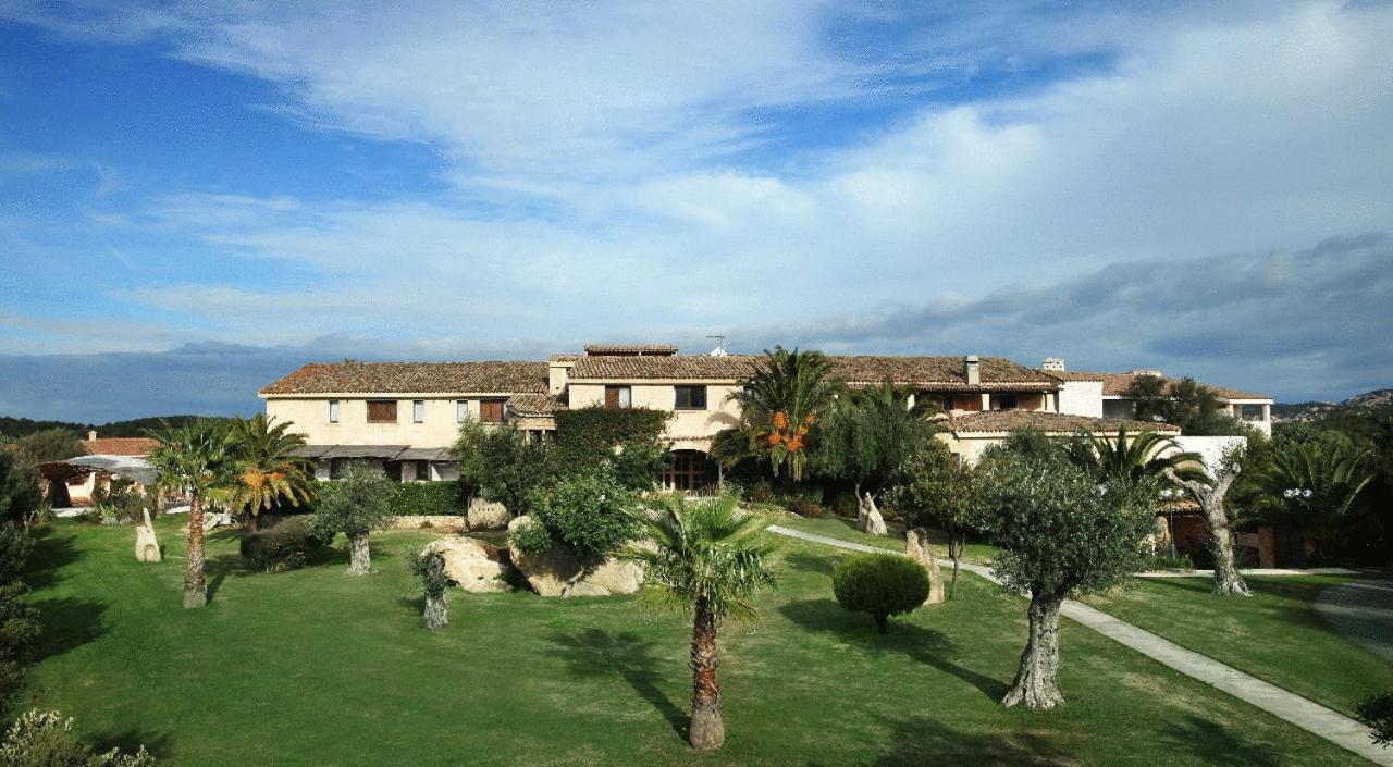 Hotel Pulicinu Baja Sardinia Esterno foto
