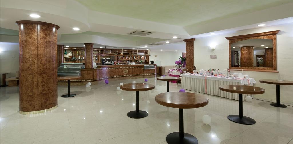 Hotel Pulicinu Baja Sardinia Esterno foto