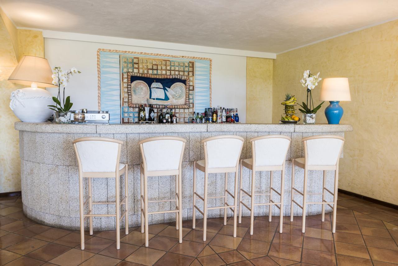 Hotel Pulicinu Baja Sardinia Esterno foto