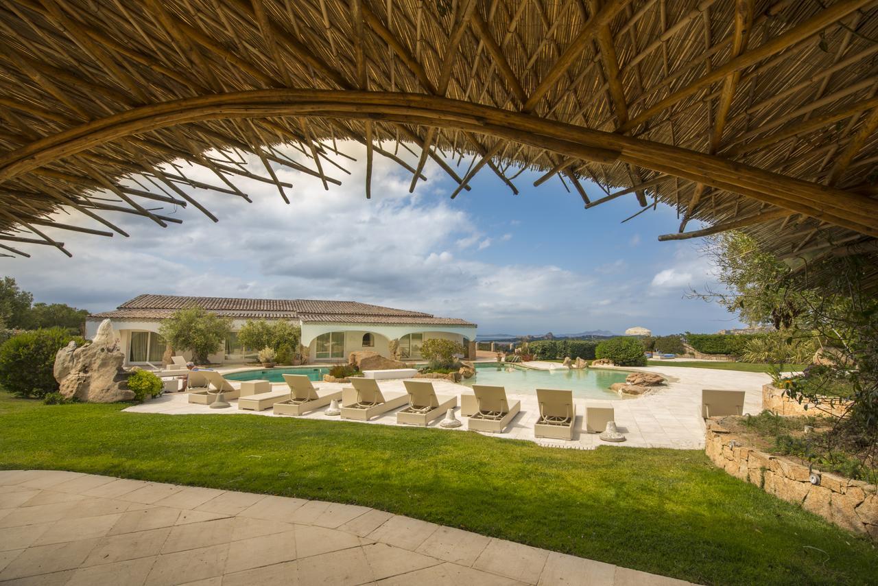 Hotel Pulicinu Baja Sardinia Esterno foto