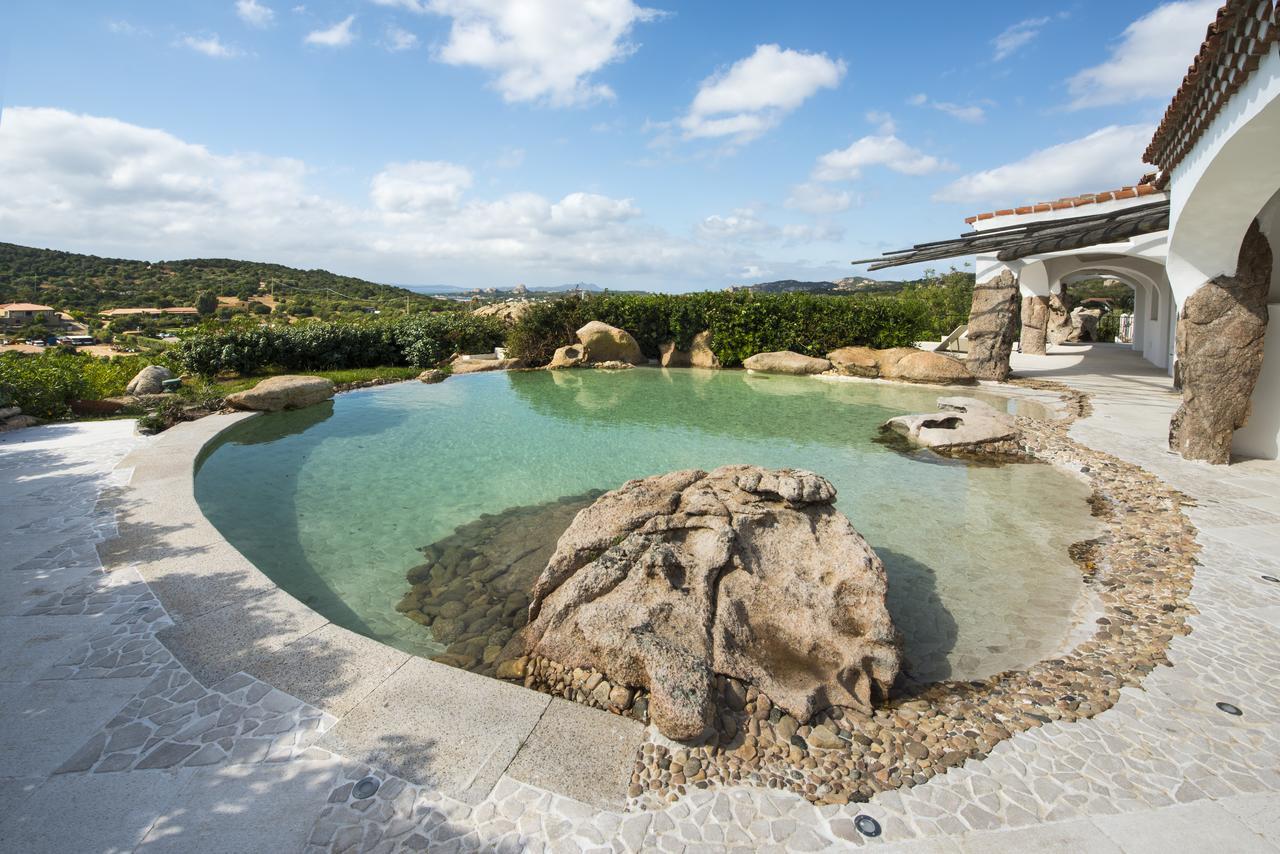 Hotel Pulicinu Baja Sardinia Esterno foto
