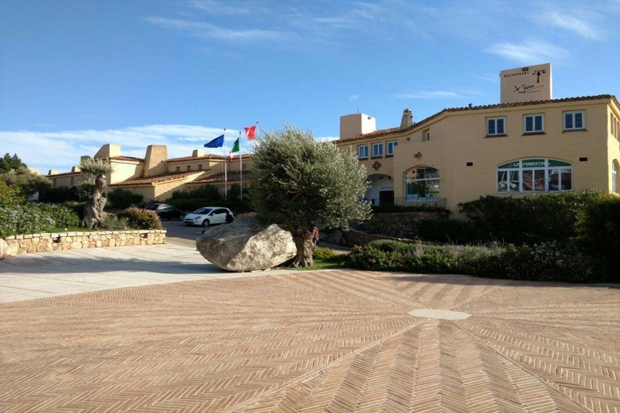 Hotel Pulicinu Baja Sardinia Esterno foto