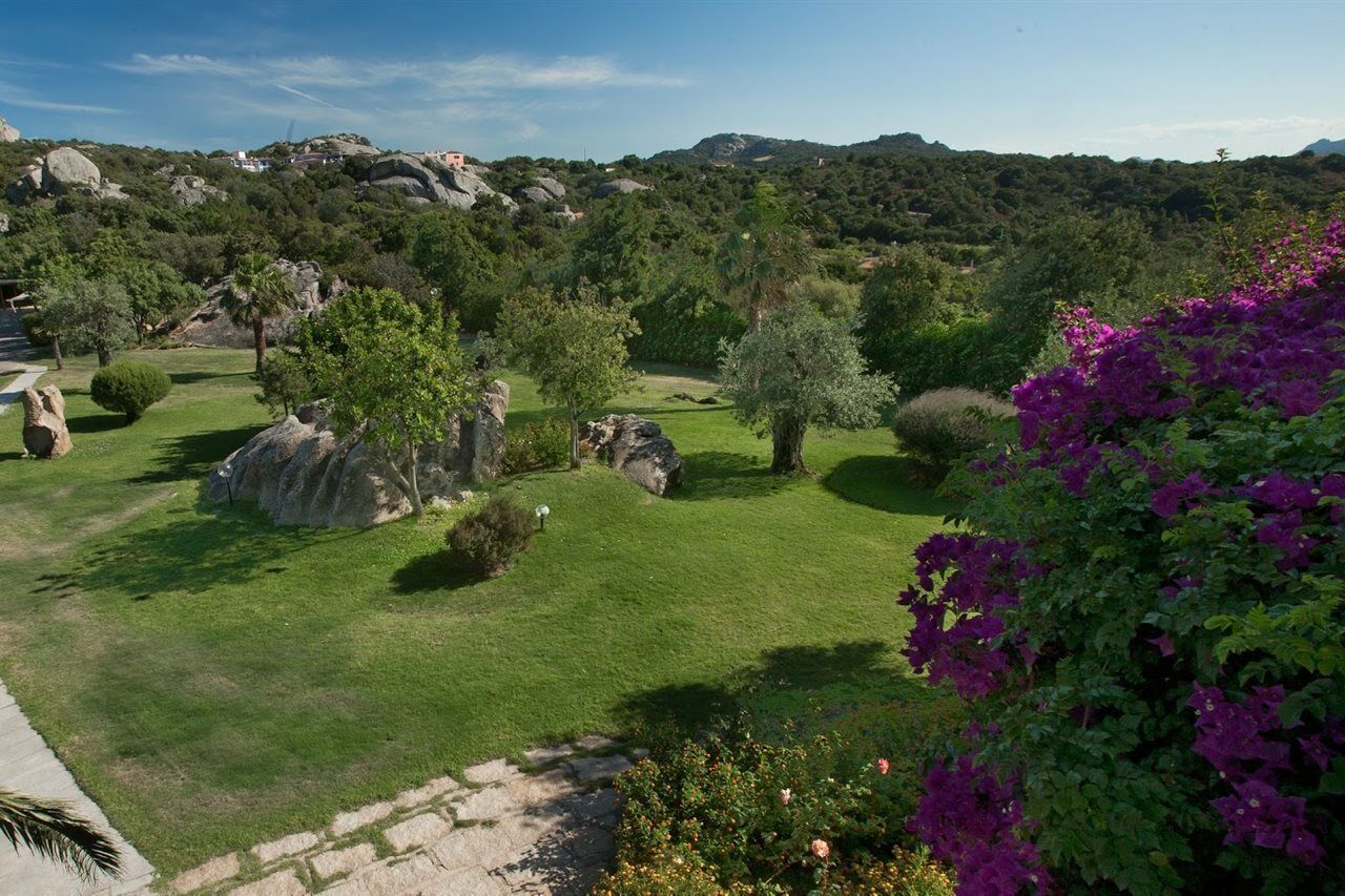 Hotel Pulicinu Baja Sardinia Esterno foto