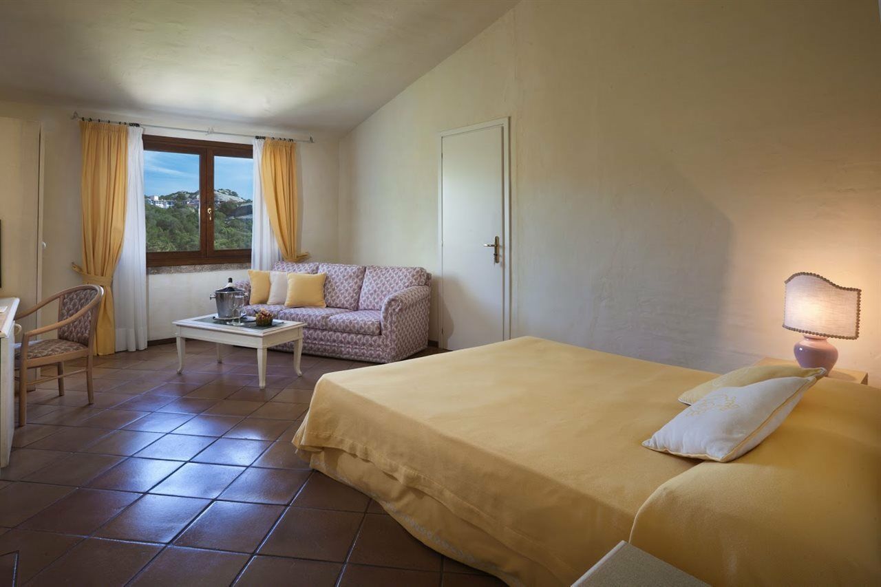 Hotel Pulicinu Baja Sardinia Esterno foto